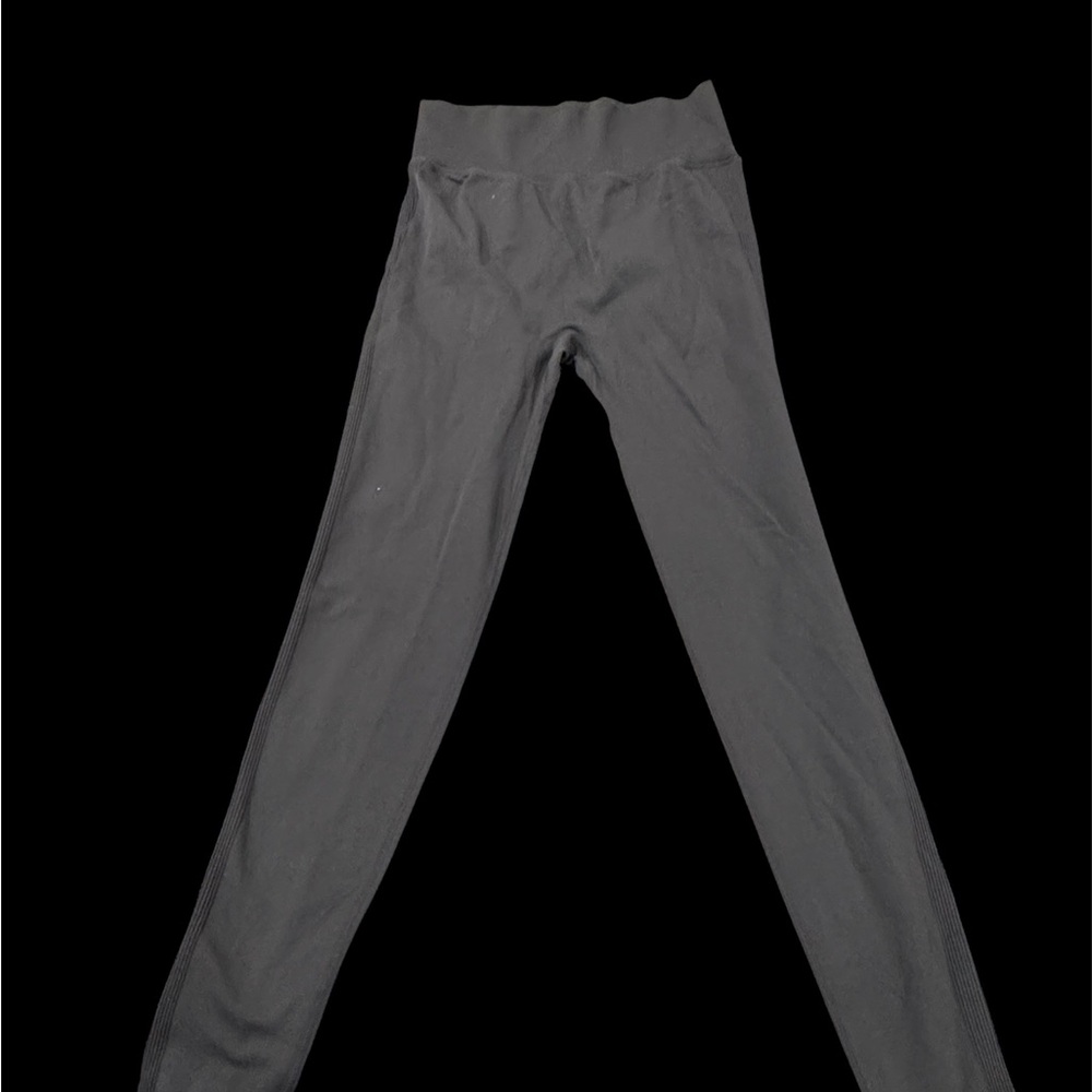 Woman’s grey leggings